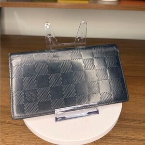 Louis Vuitton Leather Damier Bifold Wallet